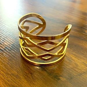 🍀Gold Colored Bangle Bracelet